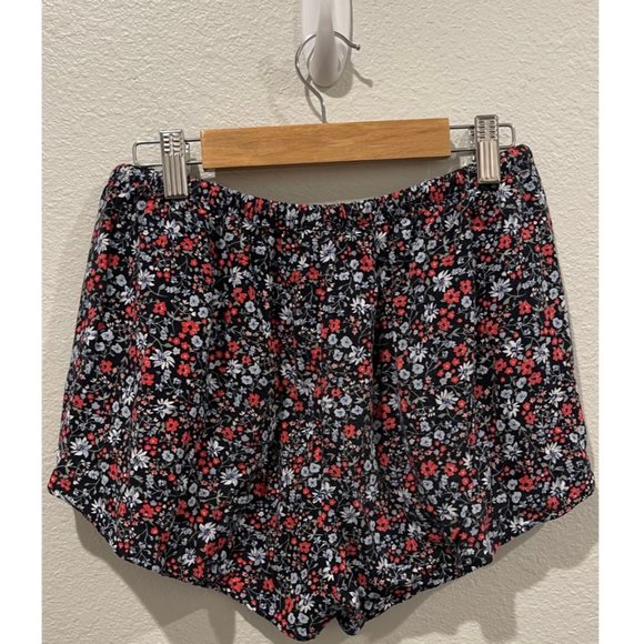 H&M Floral Mini Shorts - Picture 5 of 5